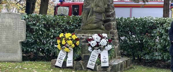 Kranzniederlegung zum Volkstrauertag