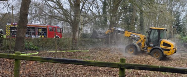 Rauchentwicklung aus Hackschnitzelhaufen